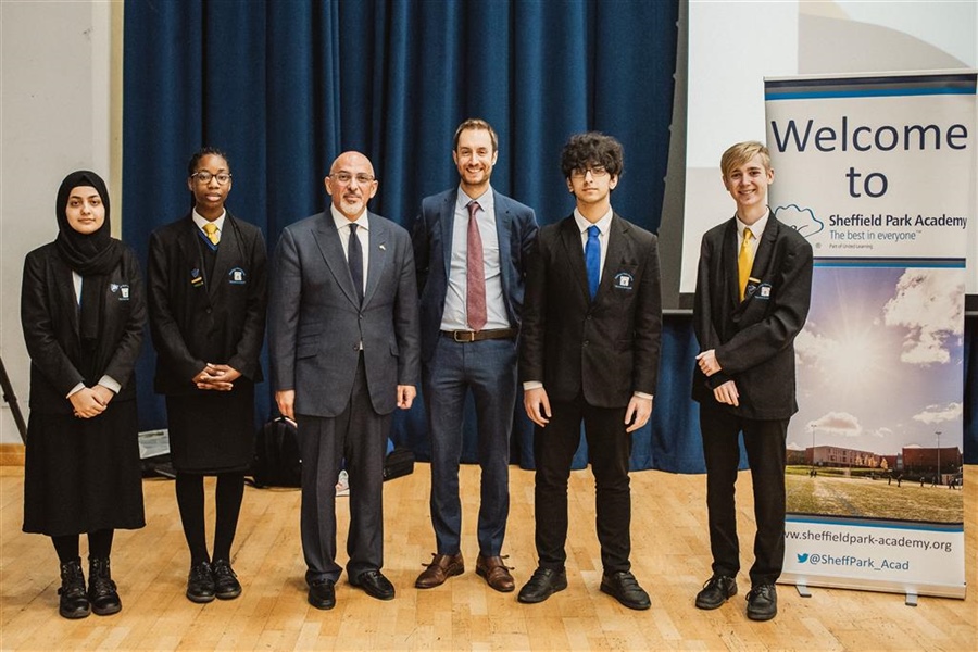 SHEFFIELD PARK ACADEMY ENJOYS VISIT FROM SECRETARY OF STATE FOR EDUCATION AS PART OF NATIONAL CAREERS WEEK